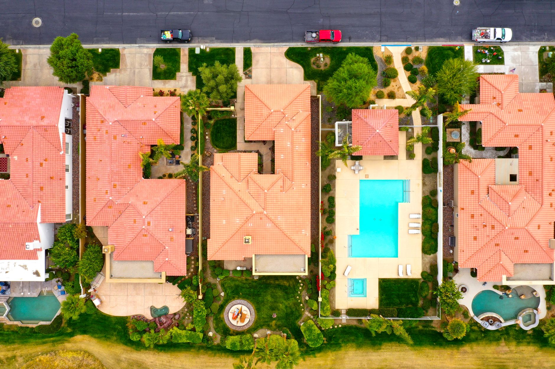 Luxury & Estate Properties